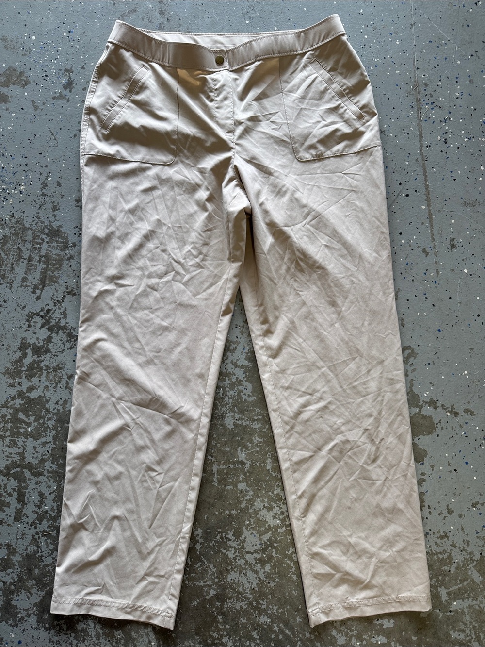 Chico's Tan Lightweight Sweatwicking Straight-Leg Pants size 2